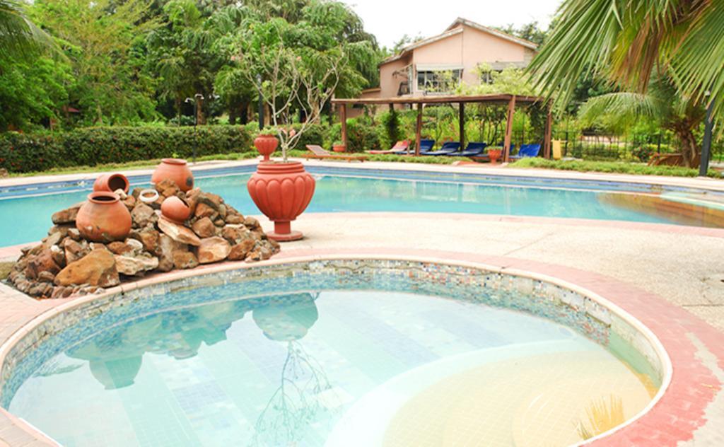 Afrikiko River Front Resort Akosombo Exterior photo